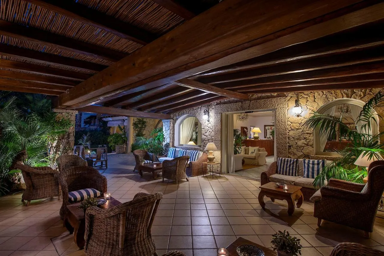 Boutique Hotel Su Sergenti Вилласимиус 3*,